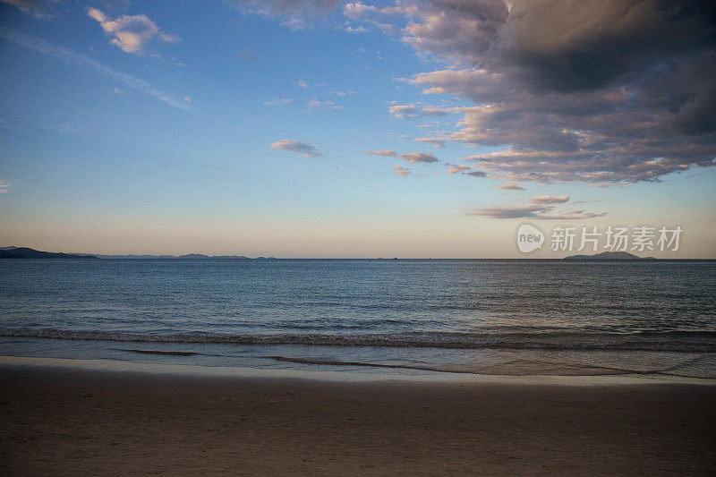 Canasvieiras海滩的日落- Florianópolis -巴西